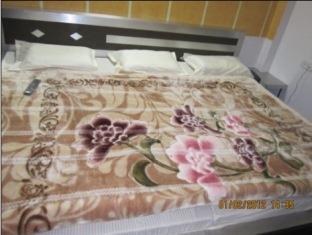 Shree Guru Kripa Atithi Bhavan Hotel Mathura Exteriör bild